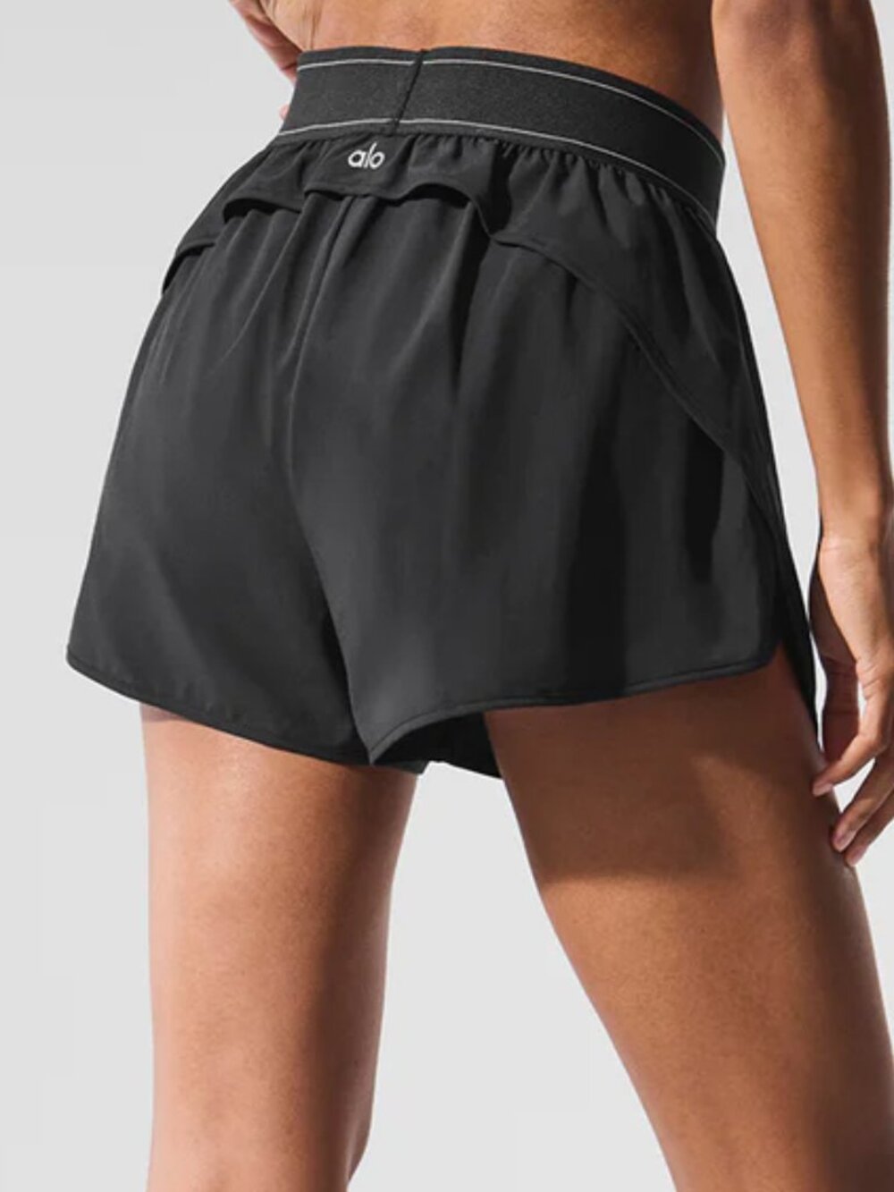 Alo Yoga Black Athletic NWT Shorts😎Tenniscore/Vacation Outfit/Minimal Wardrobe - Picture 4 of 8